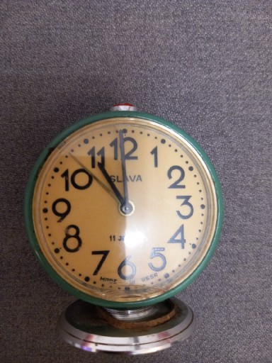 Zdjęcie oferty: Zegarek ma kupę lat ZSRR
