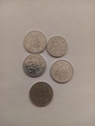 Zdjęcie oferty: banie bani Mołdawia monety, różne 0,5 zł/szt