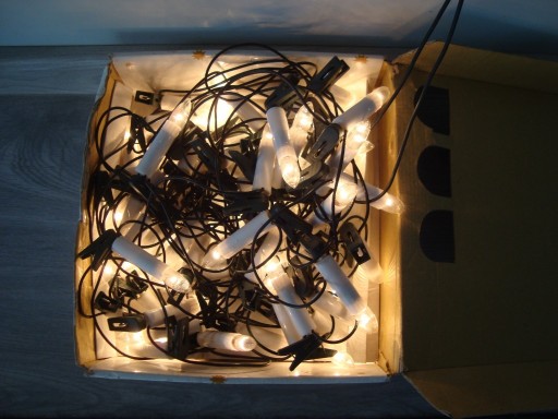 Zdjęcie oferty: Lampki choinkowe  PRL  60 lampek