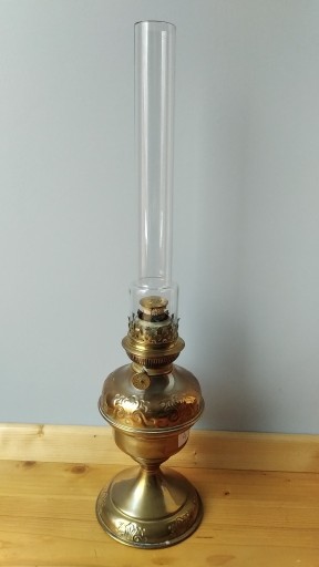 Zdjęcie oferty: Lampa naftowa D.F. XIX wiek (Belgia)
