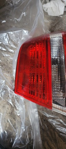 Zdjęcie oferty: Lampa prawy tył saab 93