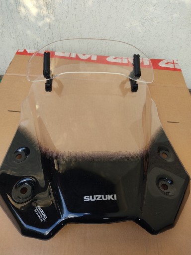 Zdjęcie oferty: Szyba z deflektorem do Suzuki V-strom 650 DL
