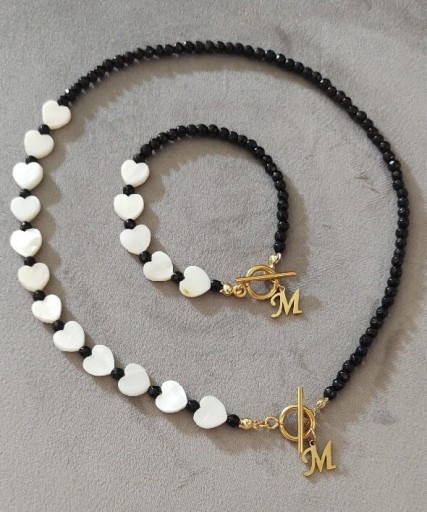 Zdjęcie oferty: Komplet biżuterii z masy perłowej i onyksu 