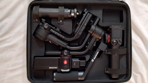 Zdjęcie oferty: Trzyosiowy stabilizator obrazu Manfrotto gimbal