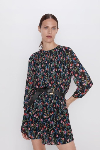 Zdjęcie oferty: Plisowana sukienka w kwiaty oversize Zara 36S