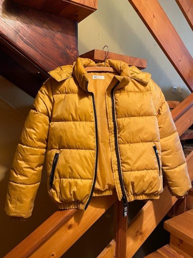 Zdjęcie oferty: Żółta kurtka zimowa ocieplana z kapturem h&m 146 