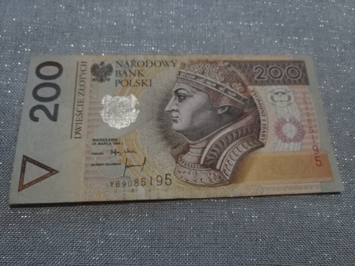 Zdjęcie oferty: 200zł banknot 1994 rok seria YB