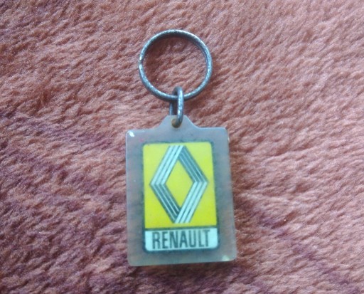 Zdjęcie oferty: Stary brelok Renault retro