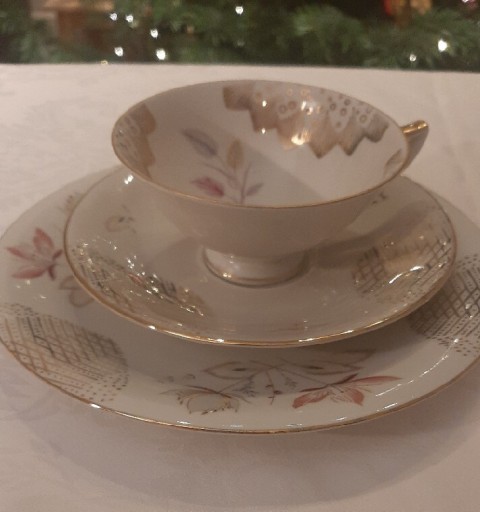 Zdjęcie oferty: Komplet śniadaniowy porcelana filiżanka talerzyk