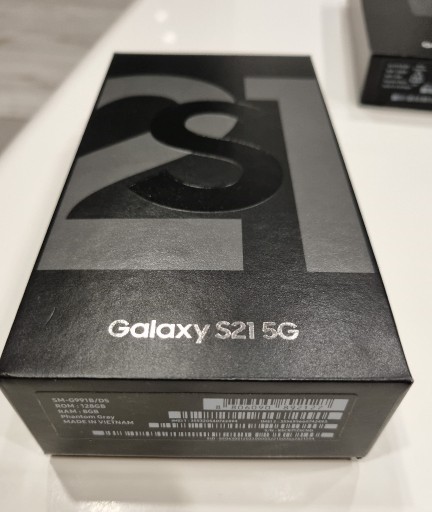 Zdjęcie oferty: Samsung Galaxy S21 5G Phantom Gray na gwarancji