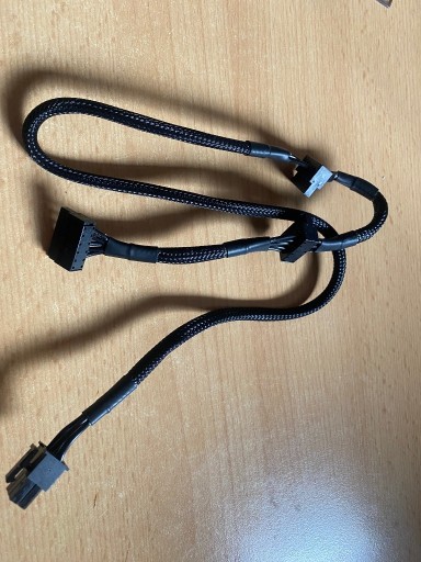 Zdjęcie oferty: Kabel do zasilacza modularnego 3xSATA - 6PIN 75 cm