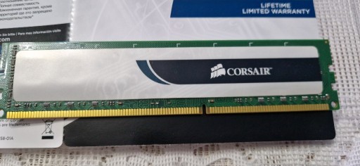 Zdjęcie oferty: Corsair 2GB DDR3 CL9 - VS2GB1333D3