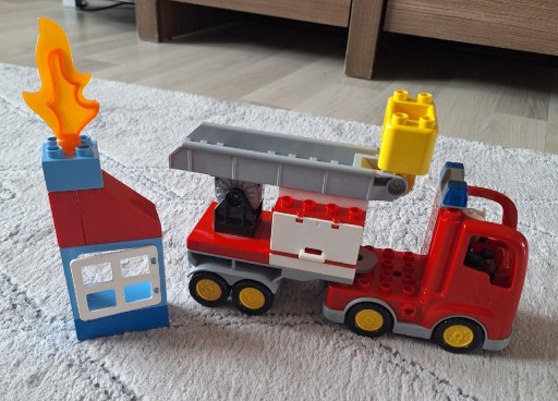 Zdjęcie oferty: Lego Duplo 10592 wóz strażacki