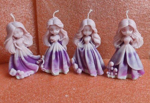 Zdjęcie oferty: Zestaw świeczek ozdobnych Księżniczki 