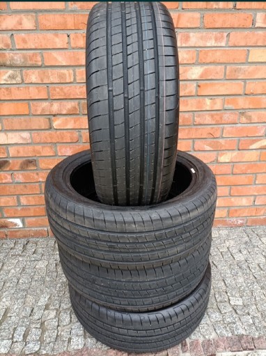 Zdjęcie oferty: Sprzedam komplet opon letnie 225/45 r19 4szt.