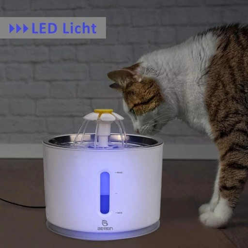 Zdjęcie oferty: Poidło fontanna dla kota 2,4l automat lampa nocna