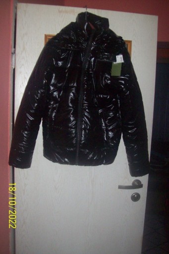 Zdjęcie oferty: kurtka młodzieżowa  nowa  błyszcząca h-M fasion 