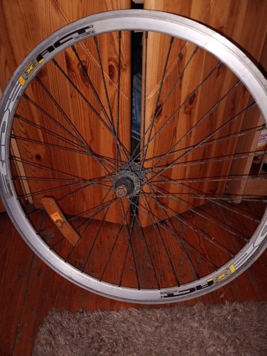 Zdjęcie oferty: koło tył 26 stożek gwint wolnobieg stan bd wycentrowane.