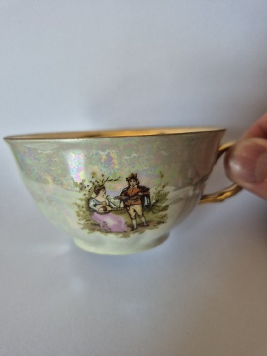 Zdjęcie oferty: Stara filiżanka złoconą walbrzych