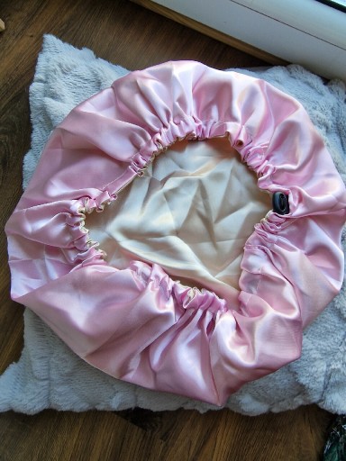 Zdjęcie oferty: Różowy satynowy czepek do włosów do spania satin 