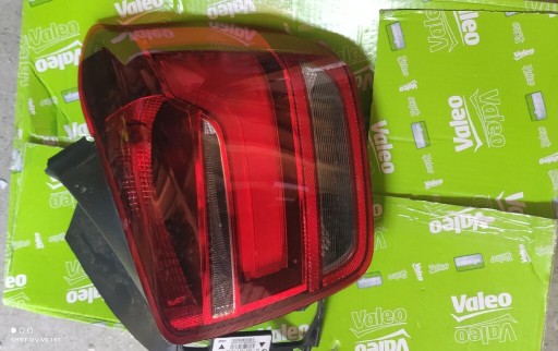 Zdjęcie oferty: Lampa BMW 118 używana 