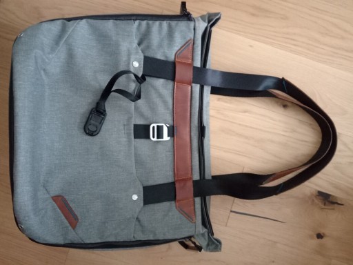 Zdjęcie oferty: Torebka Peak Design Everyday Tote ash szara aparat