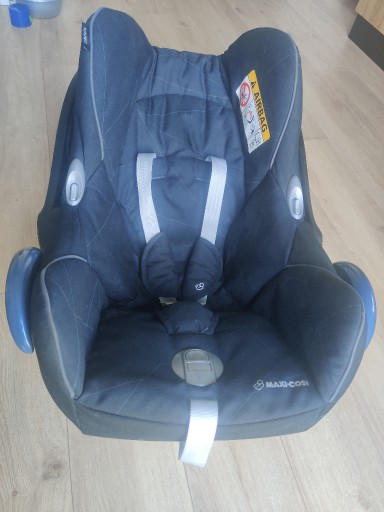 Zdjęcie oferty: fotelik samochodowy Maxi Cosi CabrioFix + baza Max