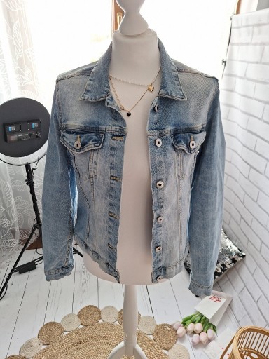 Zdjęcie oferty: H&M jasna jeansowa kurtka katana Rozmiar L 40