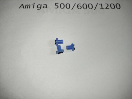 Zdjęcie oferty: Amiga - Młoteczki od klawiatury CapsLock