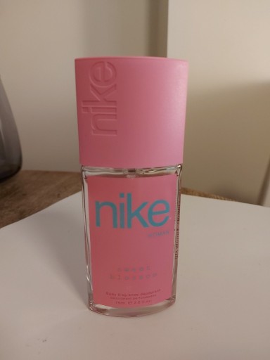 Zdjęcie oferty: Spray do ciała dezodorant Nike Woman Sweet Blossom