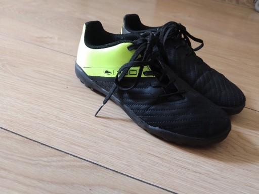 Zdjęcie oferty: Buty do piłki nożnej dla dzieci Kipsta 100 FG sznu
