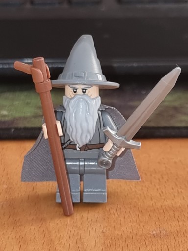 Zdjęcie oferty: Figurka LEGO Hobbit Gandalf szary LOTR