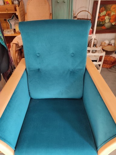 Zdjęcie oferty: Fotel bukowy z  welurową tapicerką