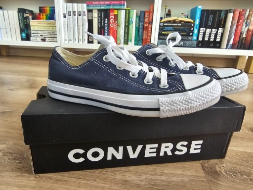 Zdjęcie oferty: CONVERSE NISKIE GRANATOWE R.36 UNISEX