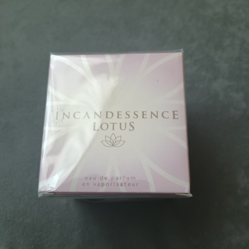 Zdjęcie oferty: Woda Incandessence Lotus