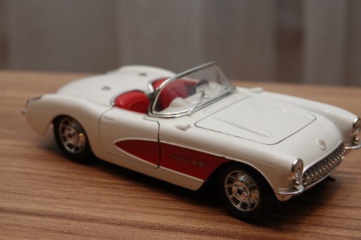 Zdjęcie oferty: Bburago Chevrolet Corvette 1:24