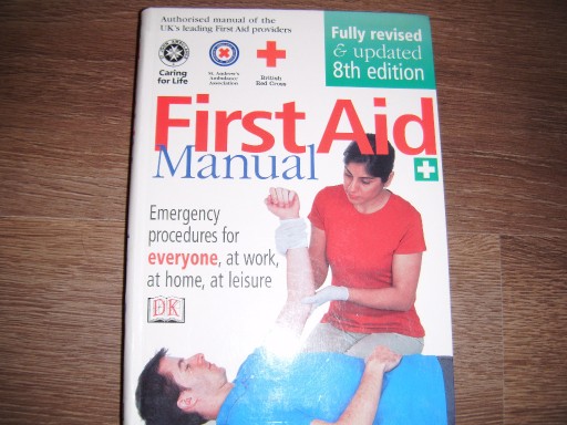 Zdjęcie oferty: First Aid Manual - angielski