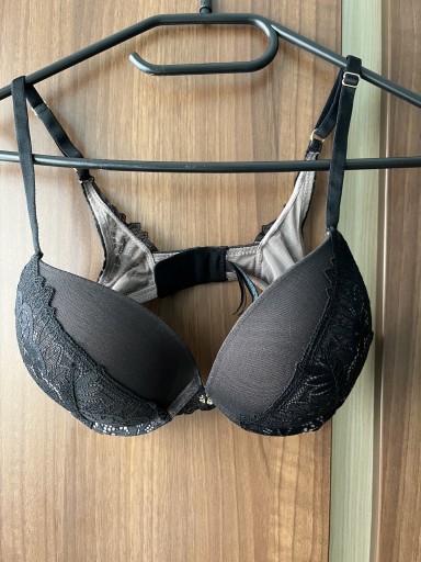 Zdjęcie oferty: Esotiq Biustonosz Push Up 65C