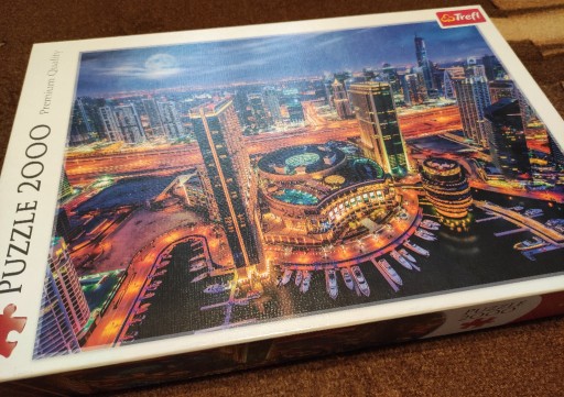 Zdjęcie oferty: Puzzle Trefl 2000 - Światła Dubaju