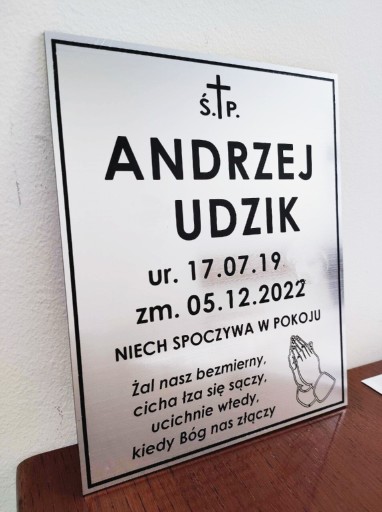 Zdjęcie oferty: Współpraca tabliczki na grób krzyż trumnę urnę 