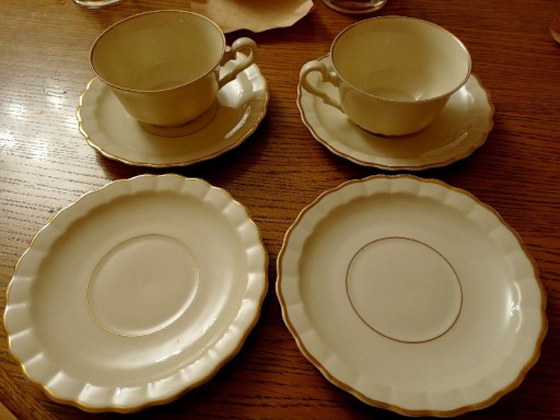 Zdjęcie oferty: Zestaw porcelana Elfenbein vintage