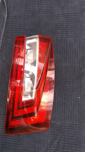 Zdjęcie oferty: Lampa skoda suerb 3 sedan lewa