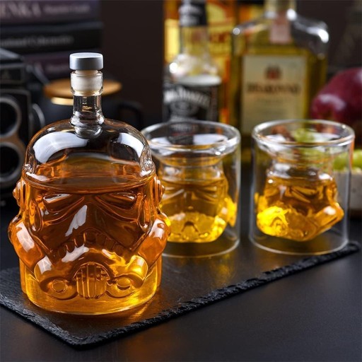 Zdjęcie oferty: Zestaw karafki do whisky z 2 szklankami