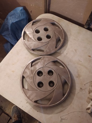 Zdjęcie oferty: Kołpaki 12" Fiat 126p - 2 szt. (maluch, mały fiat)