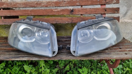 Zdjęcie oferty: Lampy Xenon a3 8P 2003-2008 Komplet