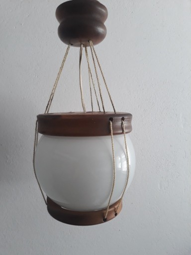 Zdjęcie oferty: Lampa wisząca vintage, drewniana, średnica 18 cm