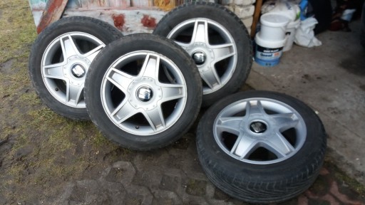 Zdjęcie oferty: Koła z oponami letnimi 205/55r16 Uniroyal