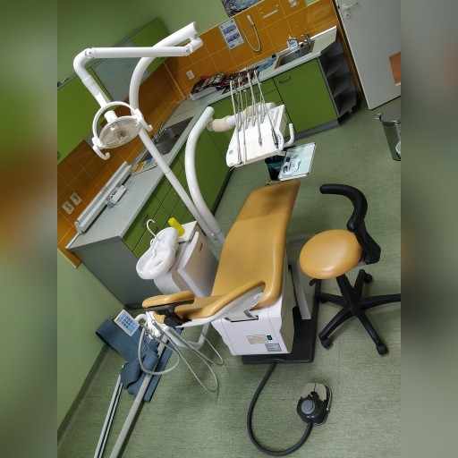 Zdjęcie oferty: Unit stomatologiczny SIRONA Fona F2