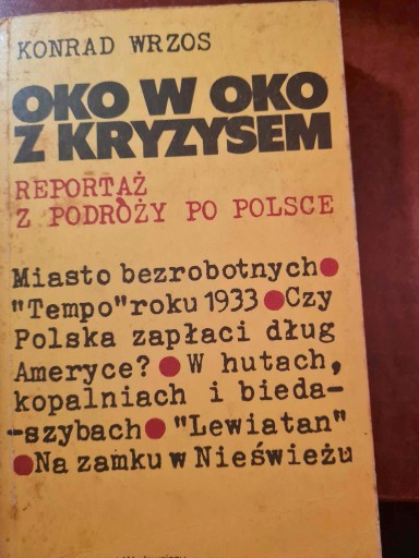 Zdjęcie oferty: Konrad Wrzos Oko w oko z kryzysem