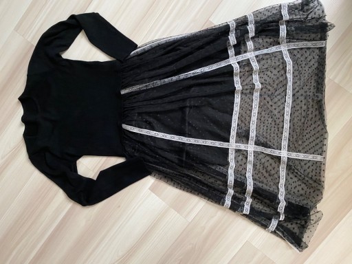 Zdjęcie oferty: Sukienka czarna sweterkowa góra, tiulowy dół 38/40